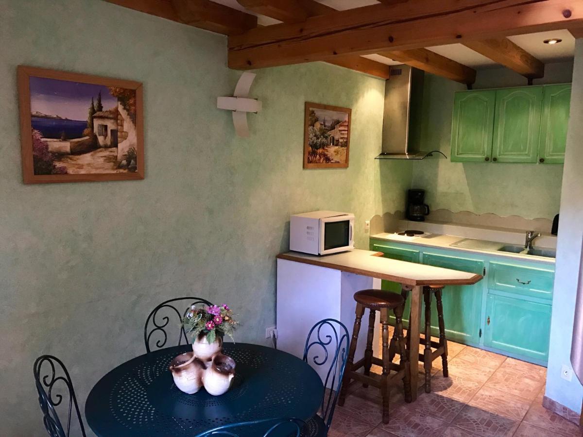 L'estaminet de la vallée - Le provençal Russ Extérieur photo